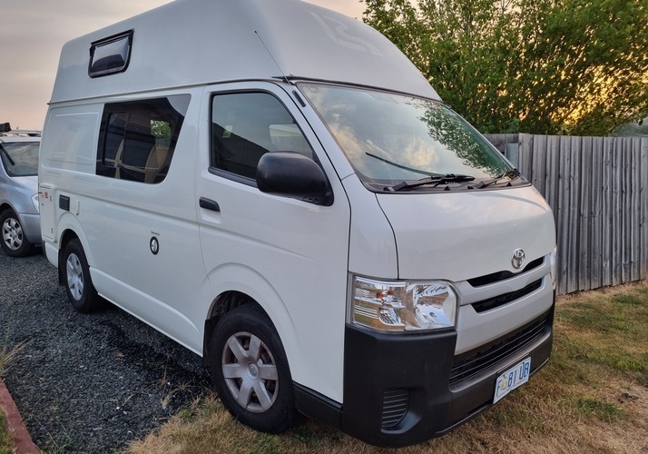 Image of a Campervan - Image 0