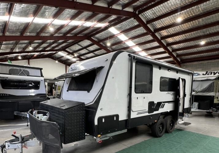 Image of a Caravan - Image 0
