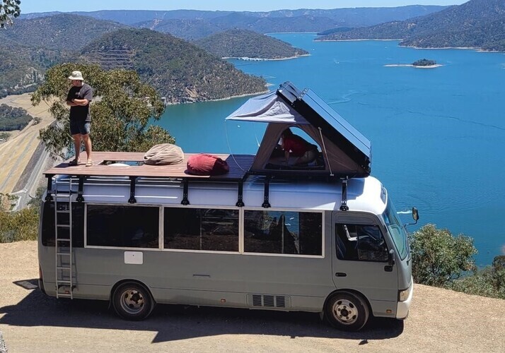 Image of a Motorhome - Image 0