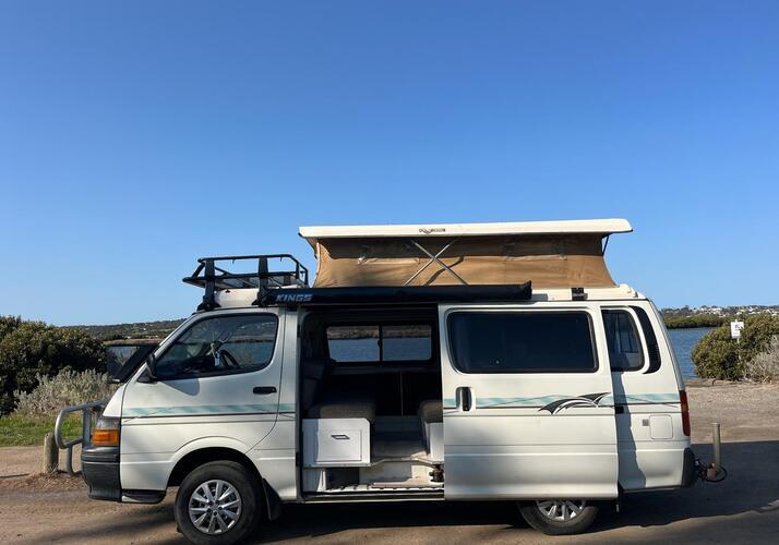 Image of a Campervan - Image 0