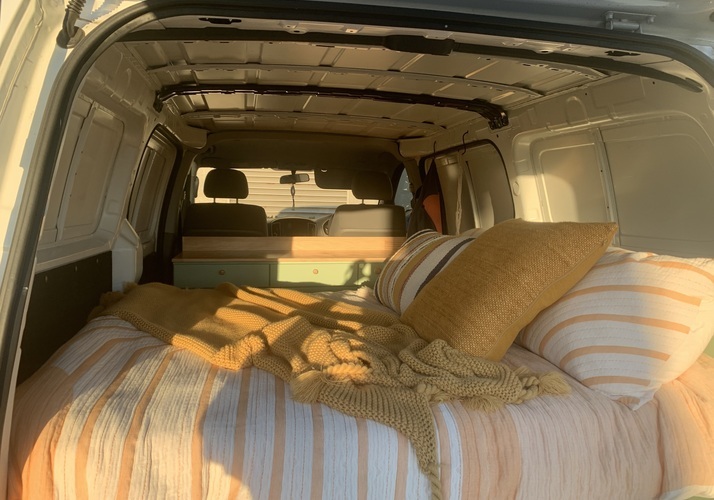 Image of a Campervan - Image 0