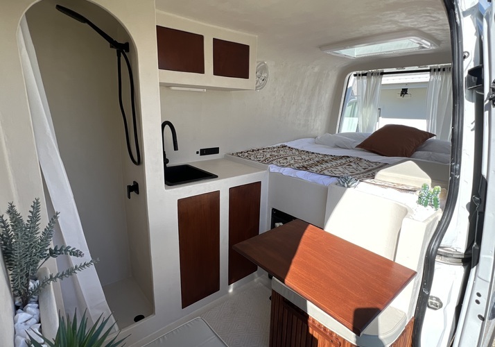 Image of a Campervan - Image 0