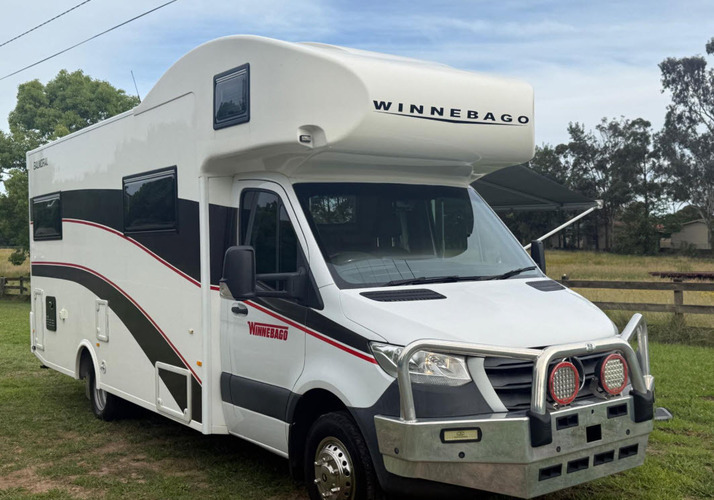 Image of a Motorhome - Image 0